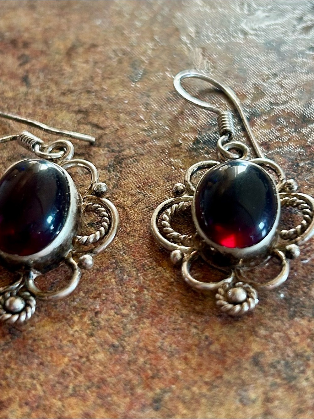 Silver Garnet-Red Cabochon Drop Earrings - Unbranded